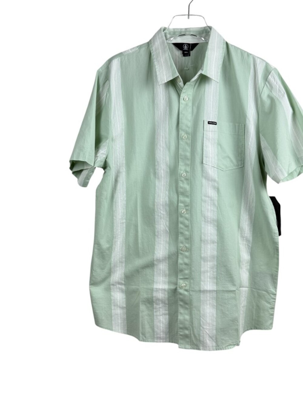 Volcom Stripe Down Button Up Shirt NWT Men’s Size L MSRP $60